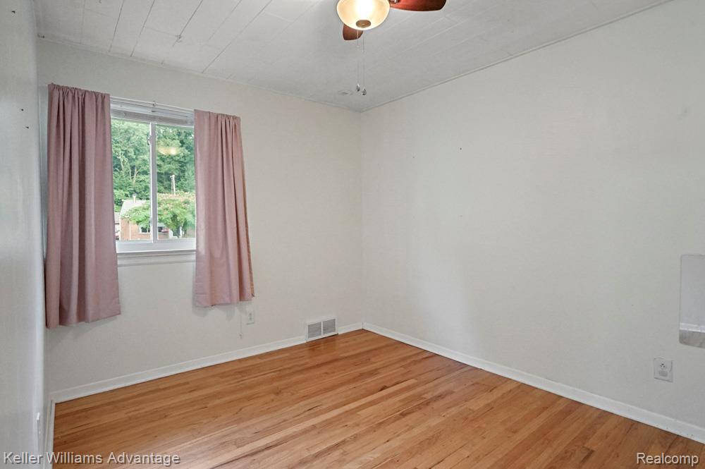 834 Forest Street, Westland, MI 48186 — Photo 14