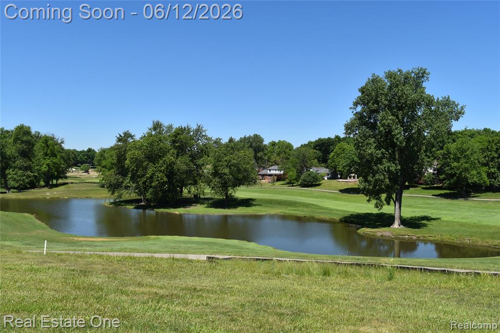 5324 Greenbriar Drive, West Bloomfield, MI 48323 — Photo 3