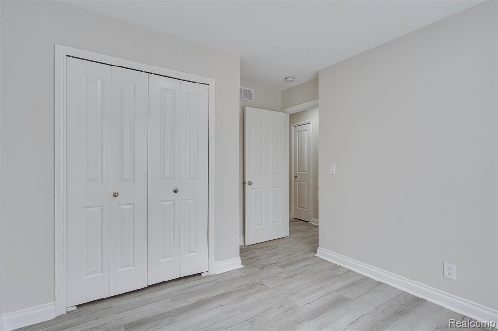 6170 N NEWBURGH Road, Westland, MI — Photo 13