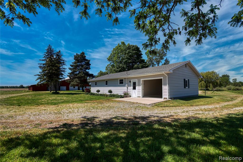 3710 Brown City Road, Brown, MI 48416 — Photo 4