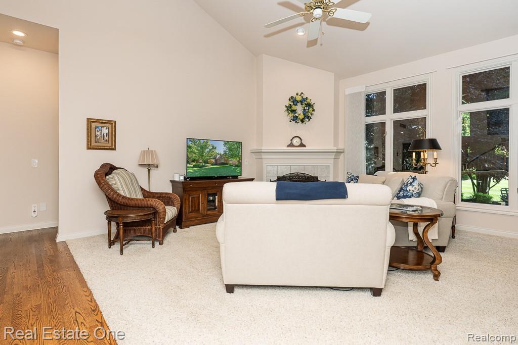 6615 Chatham Circle, Rochester Hills, MI 48306 — Photo 14