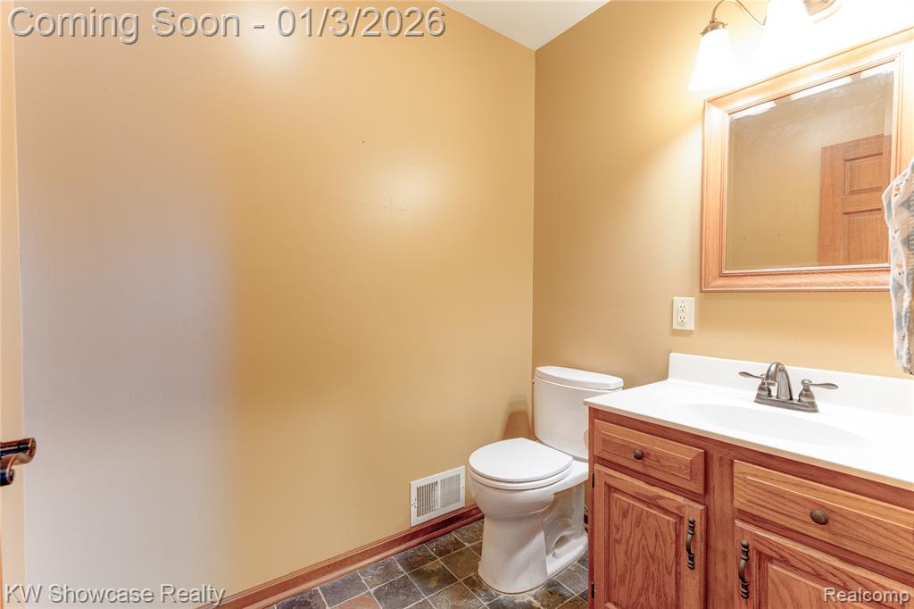 836 N Main Street, Milford, MI 48381 — Photo 12