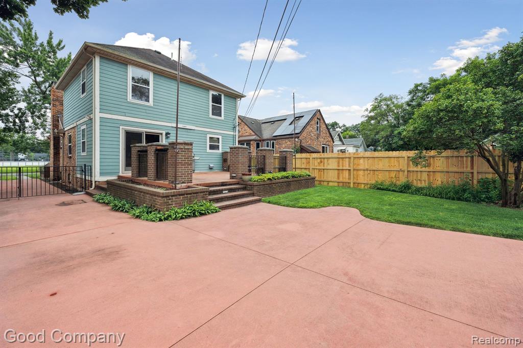 964 W LEWISTON Avenue, Ferndale, MI 48220 — Photo 45