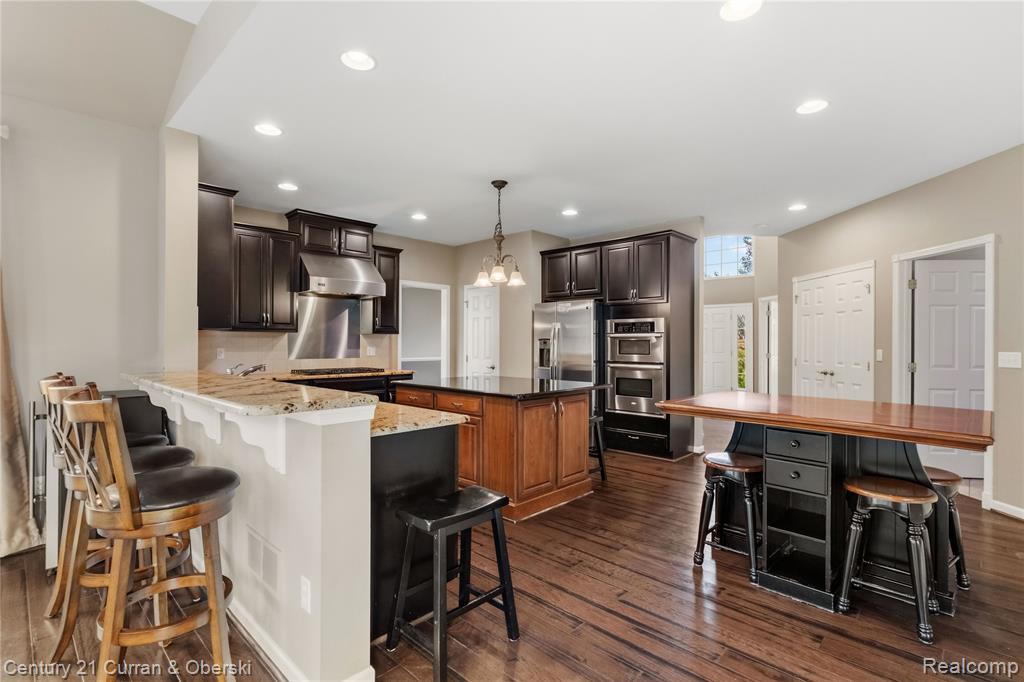 50738 Calvert Isle Drive, Novi, MI — Photo 15