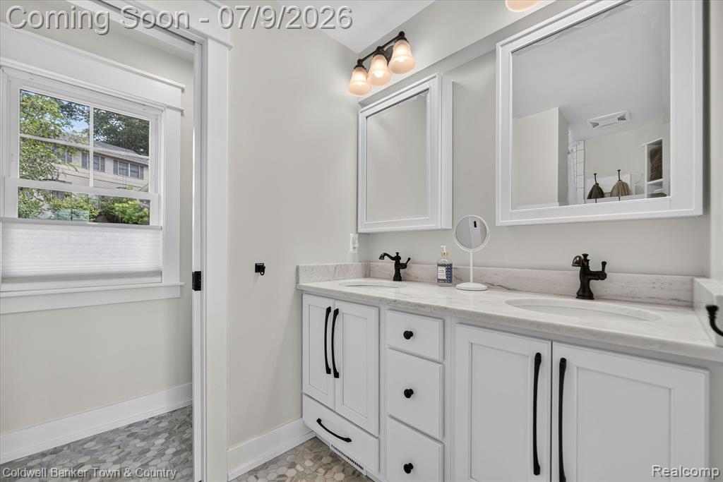 3762 Noble, Brighton, MI 48116 — Photo 33