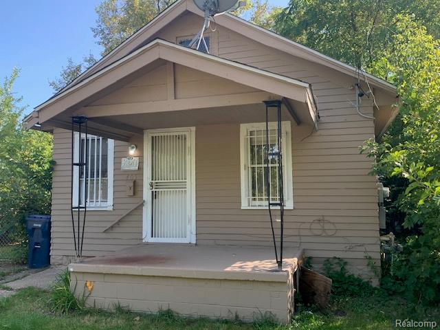 405 W Lorado Avenue, Flint, MI 48505 — front exterior