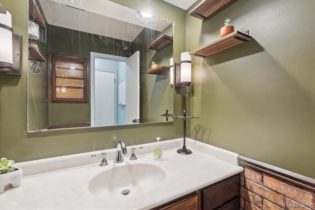 4466 VAN VLEET Road, Swartz Creek, MI 48473 — Photo 30