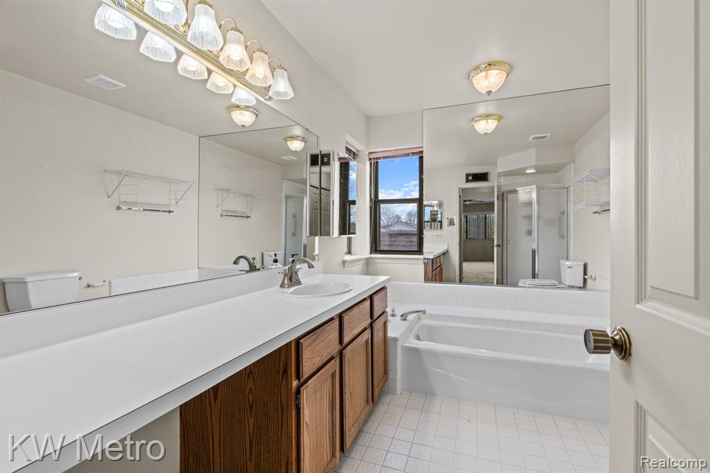 29263 W CHANTICLEER Drive, Southfield, MI 48034 — Photo 25