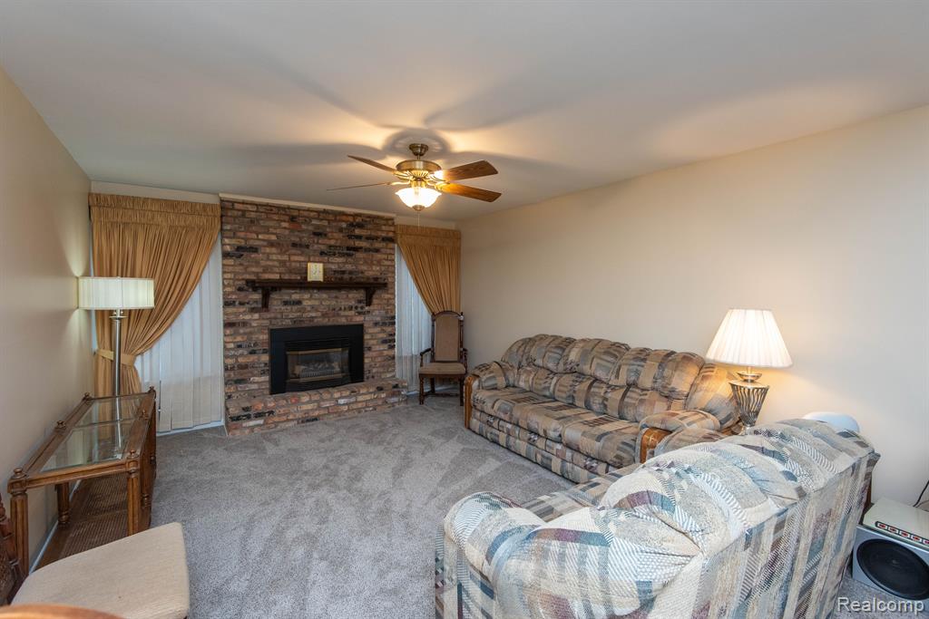 6226 GOLFVIEW Drive, Burton, MI 48509 — Photo 55