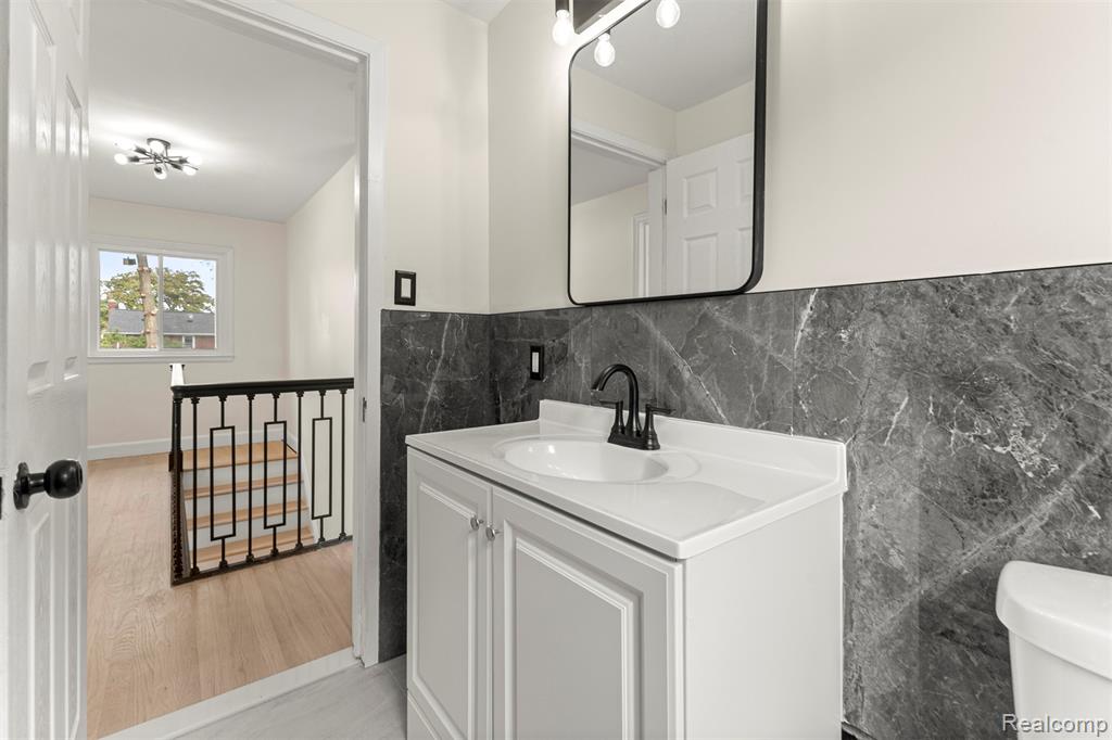 6840 Oakman Boulevard, Dearborn, MI 48126 — Photo 26