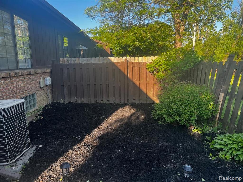 27205 CUMBERLAND, Southfield, MI 48033 — Photo 35