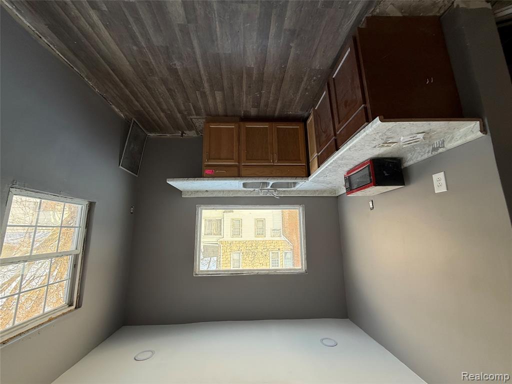 2474 Sturtevant Street, Detroit, MI 48206 — Photo 7