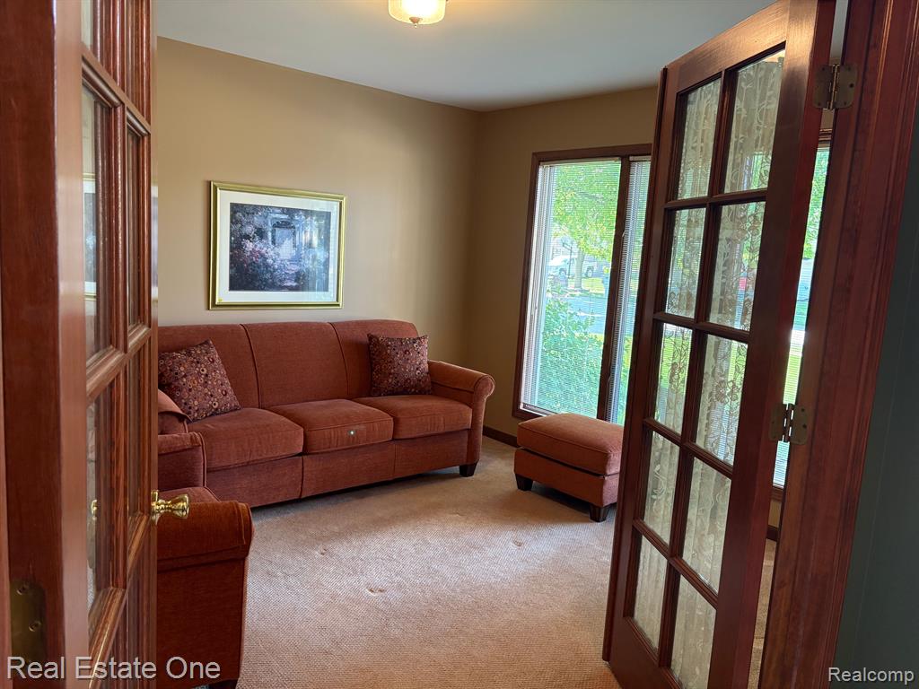 39858 Wilmette Drive Drive, Sterling Heights, MI 48313 — Photo 13