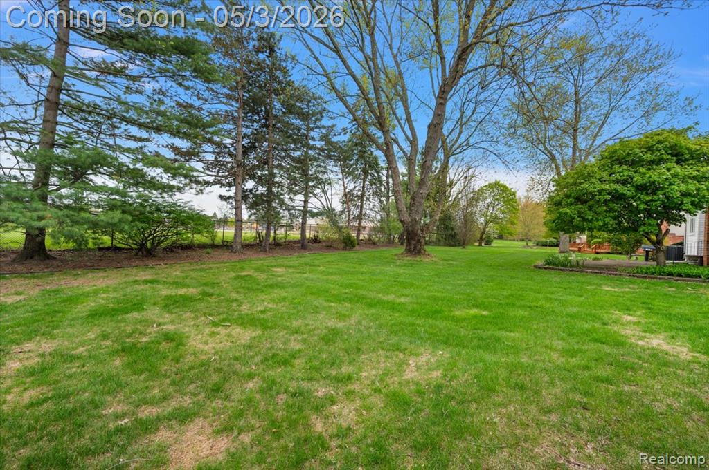 4821 School Bell Lane, Bloomfield Hills, MI 48301 — Photo 44