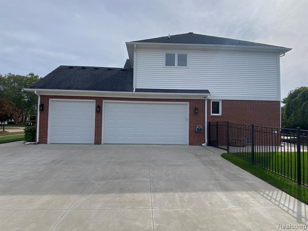 48701 LAFAYETTE Drive, Macomb, MI 48044 — Photo 77
