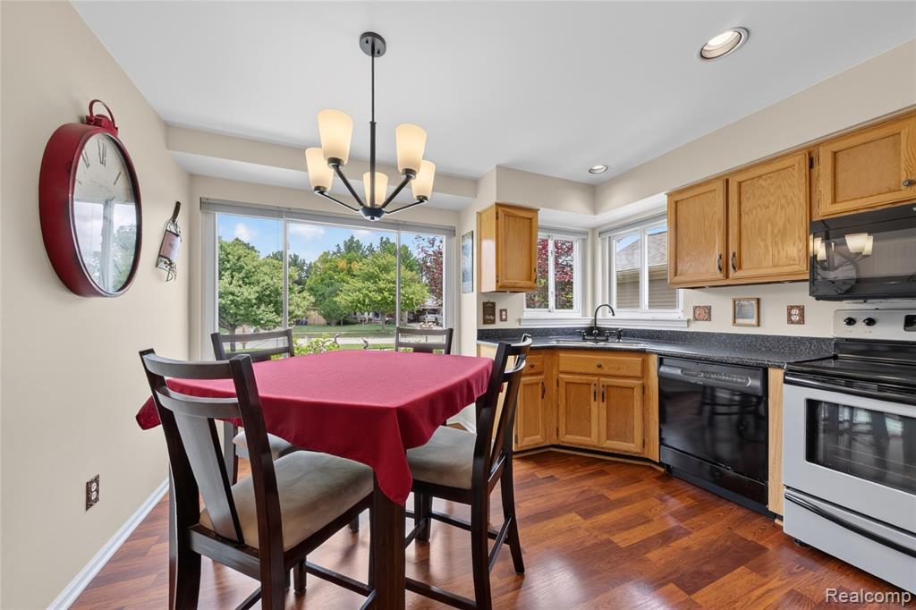 44637 Ridgefield Road, Canton, MI 48188 — Photo 10