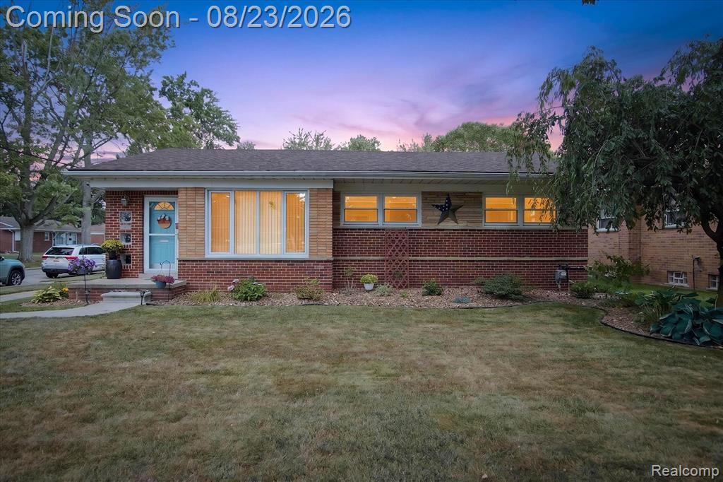 9072 Denne Street, Livonia, MI 48150