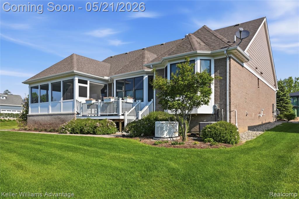 37125 White Tail Court, Farmington, MI 48335 — Photo 48