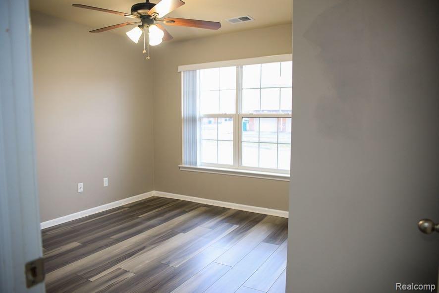 11405 N Woods Drive, Shelby Twp, MI 48317 — Photo 12