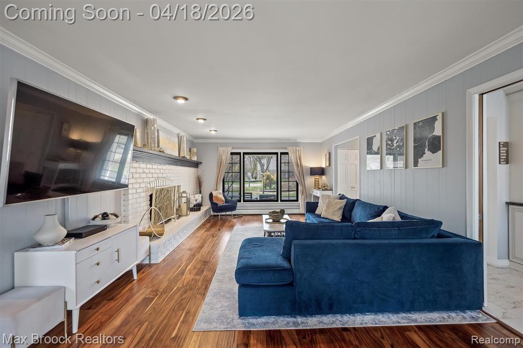 7359 Coach Lane, West Bloomfield, MI — Photo 29