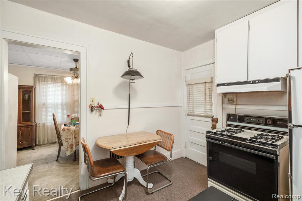 830 MILL Street, Lincoln Park, MI 48146 — Photo 17