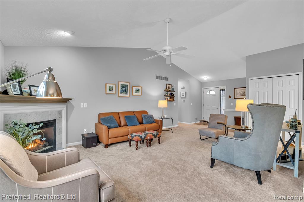 77 Sedum, Howell, MI 48843 — Photo 10