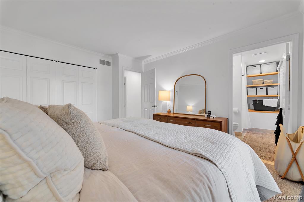 417 Curry Avenue, Royal Oak, MI 48067 — Photo 18