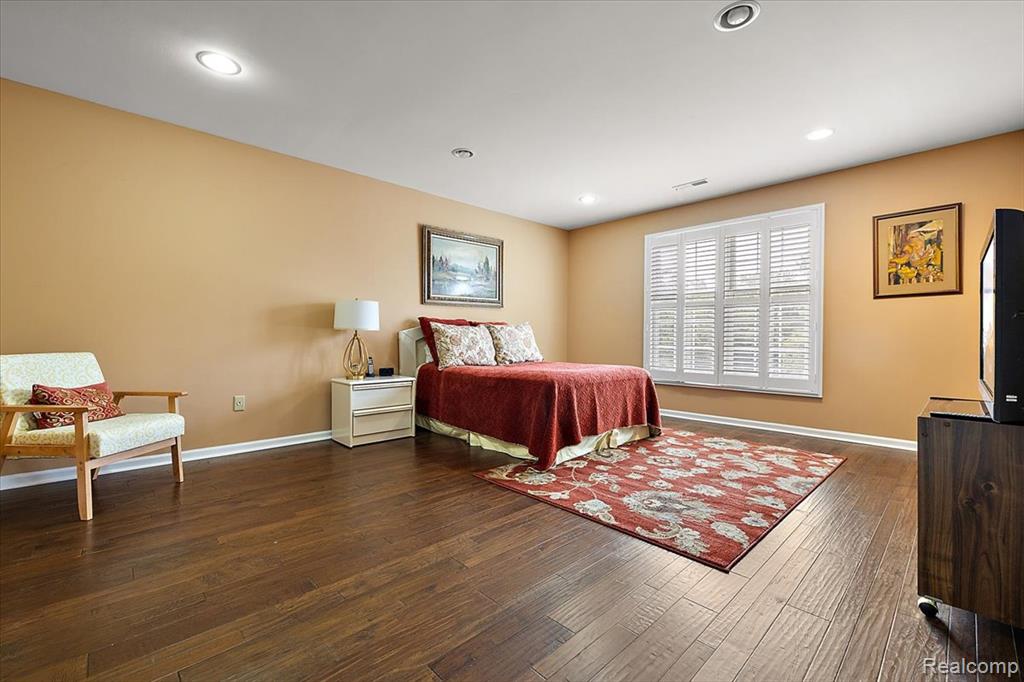 19710 W 13 Mile Road, 202, Beverly Hills, MI 48025 — Photo 27