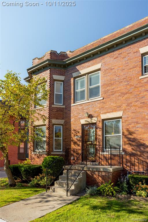 8043 3rd Street, Detroit, MI 48202 — Photo 2