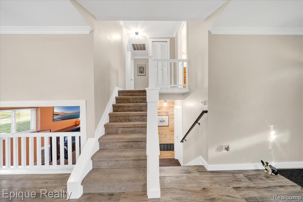 8156 Kenwick Drive, White Lake, MI — Photo 10