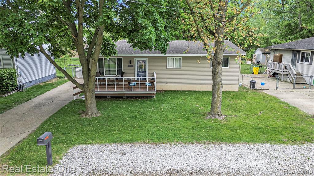 44080 DAVIS, Utica, MI 48317 — Photo 19