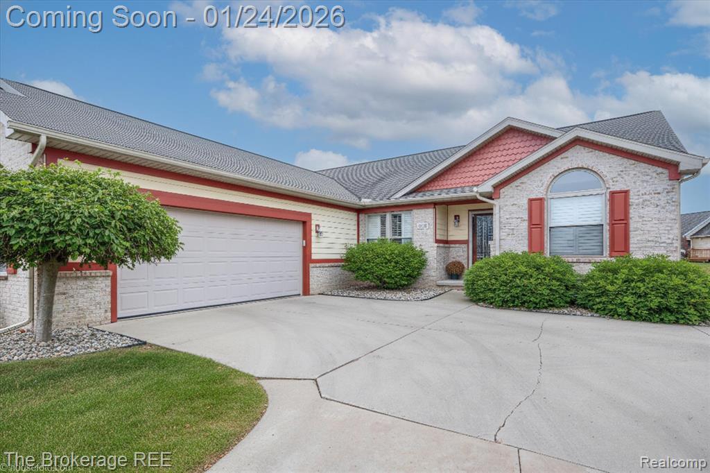 7095 Woods West Drive, Flushing, MI 48433 — Photo 4