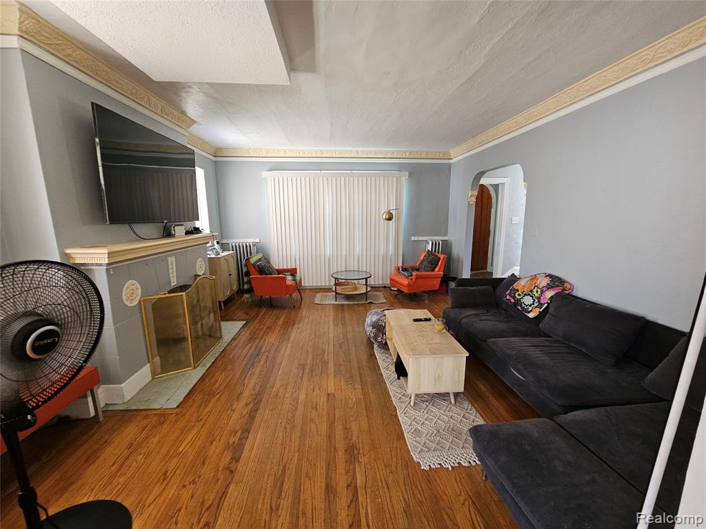 17371 Pennington Drive - Photo 2