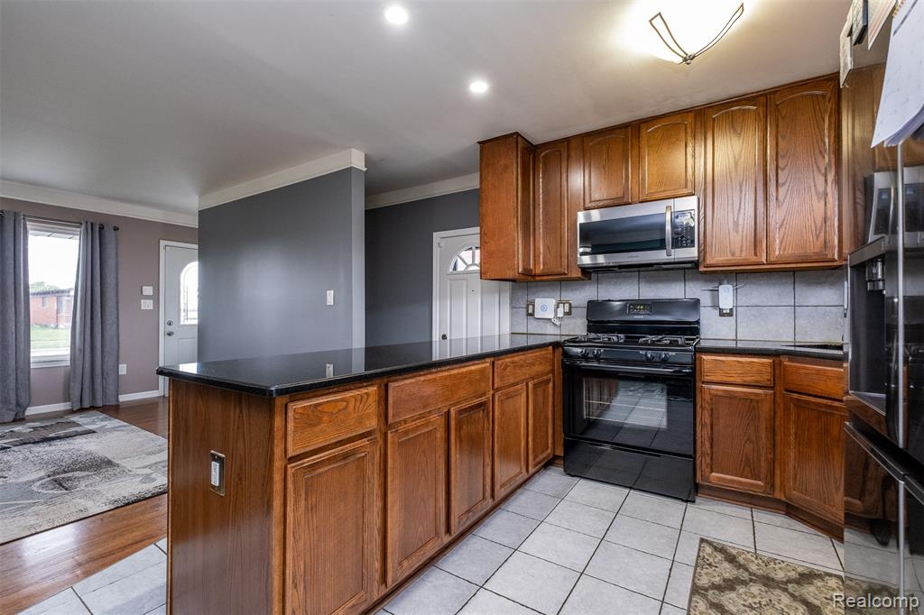 30534 Spybrook Street, Roseville, MI 48066 — Photo 15