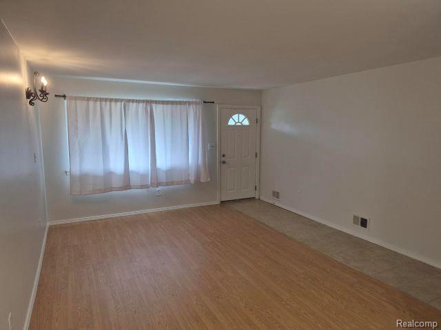41740 Aspen Drive, Novi, MI — Photo 6