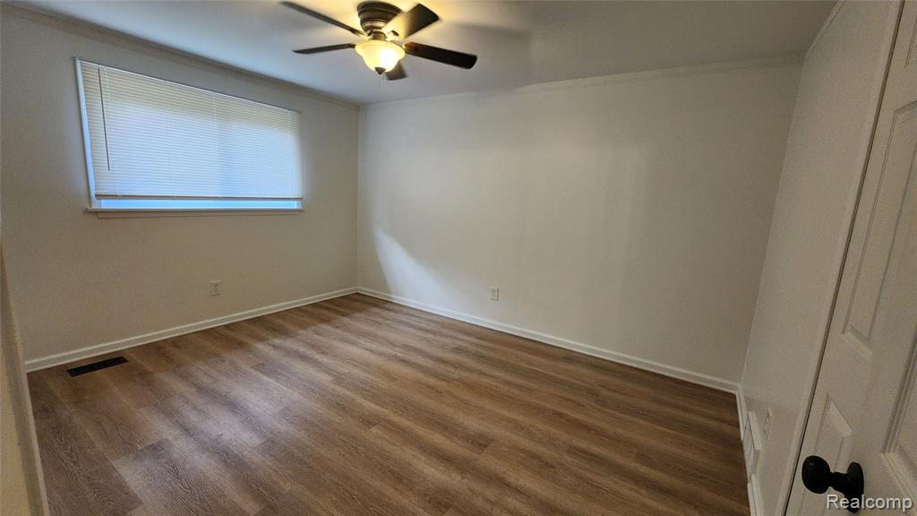 422 Boutell Drive, Grand Blanc, MI 48439 — Photo 22