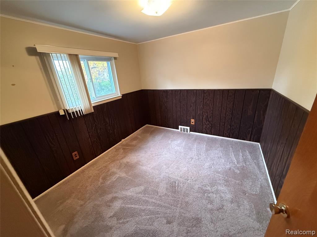 6193 N Bankle Court, Dearborn Heights, MI 48127 — Photo 6