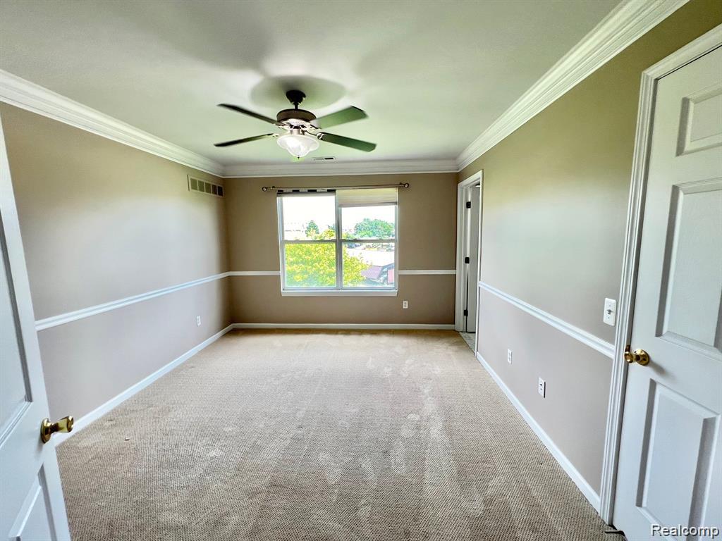 44522 Lakepointe Drive, Sterling Heights, MI 48313 — Photo 9