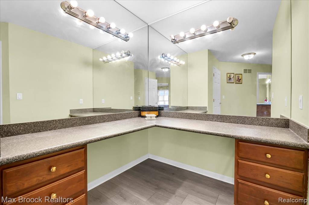 47159 Northumberland Street, Novi, MI — Photo 38