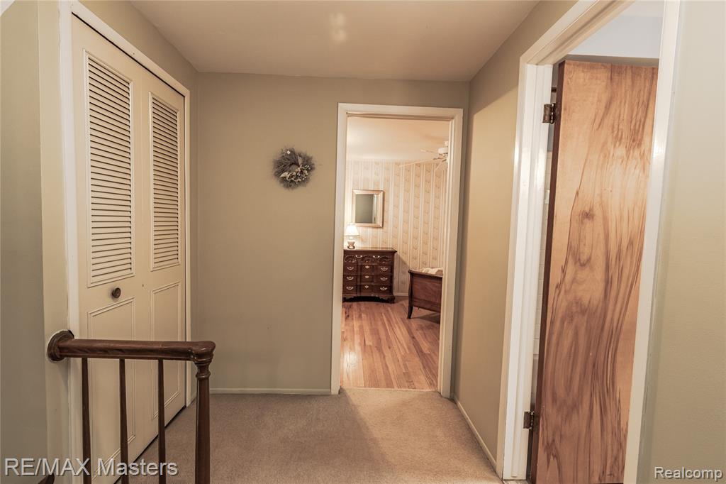 21879 Canterbury Avenue, Grosse Ile, MI 48138 — Photo 25