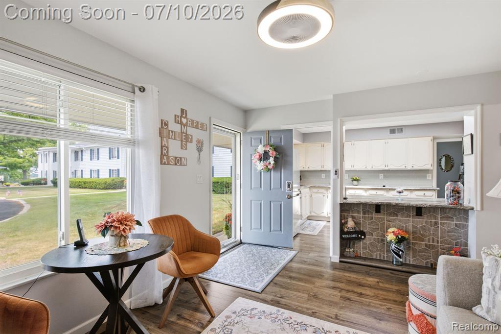 1501 River Road, 301, St. Clair, MI 48079 — Photo 5
