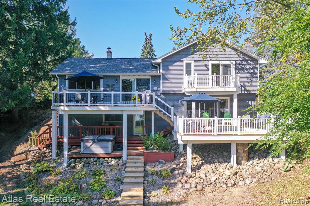9449 Ridge Road, Goodrich Vlg, MI — Photo 33