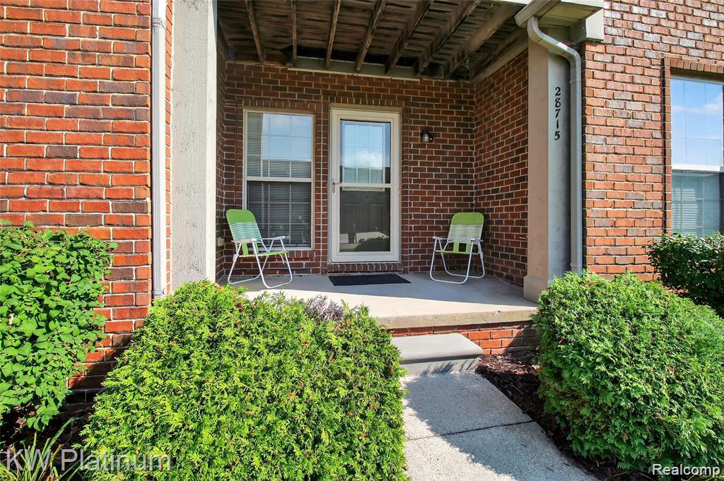 28715 Portsmouth Court, Chesterfield, MI 48047 — Photo 2