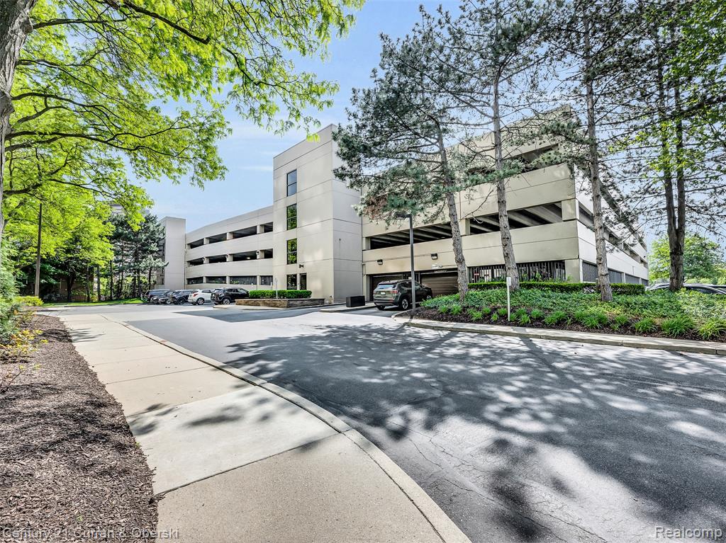 5000 Town Center, 2003, Southfield, MI 48075 — Photo 38