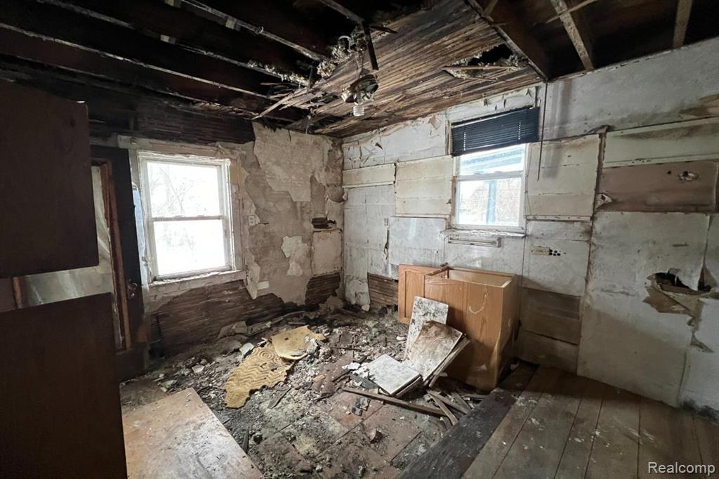 9138 Fischer Street, Detroit, MI 48213 — Photo 9
