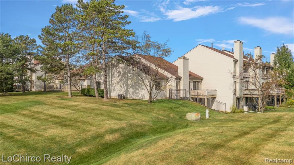 733 Hamilton Court, Rochester Hills, MI 48307 — Photo 61