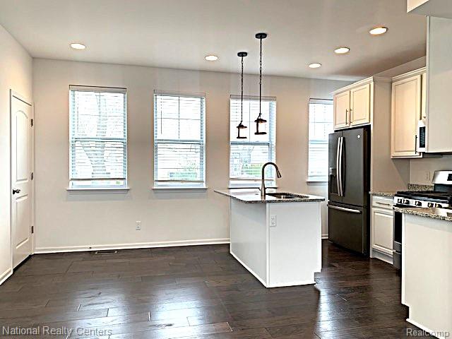 5939 Picall Drive, Troy, MI 48098 — Photo 6
