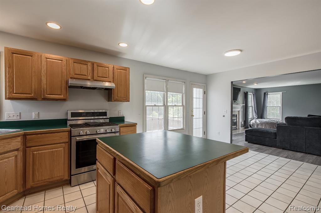 8088 Denton Hill Road, Fenton, MI 48430 — Photo 9