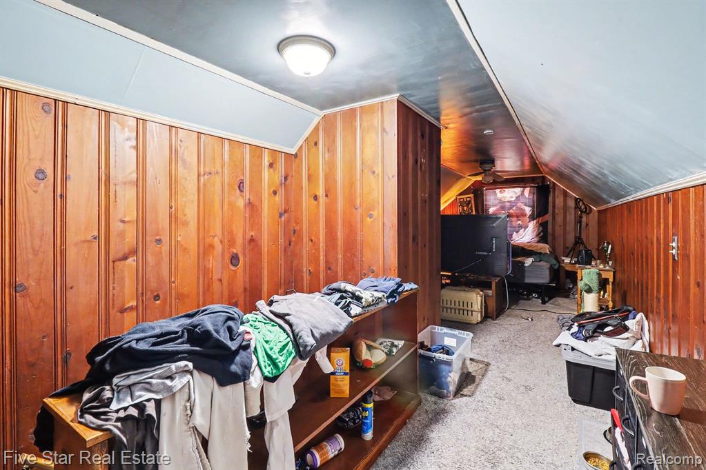 24691 Colgate Street, Dearborn Heights, MI 48125 — Photo 11