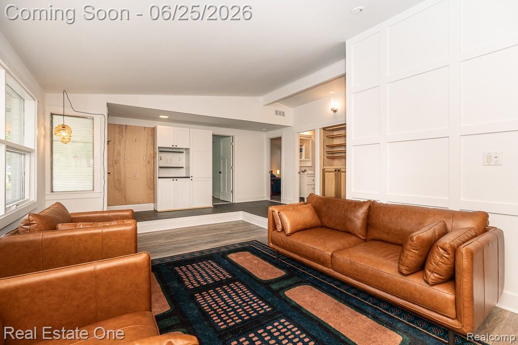 23540 Majestic, Oak Park, MI 48237 — Photo 7